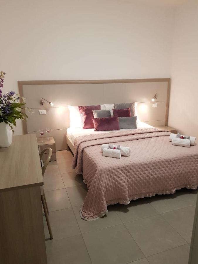Hotel Lorena Toscolano-Maderno Esterno foto