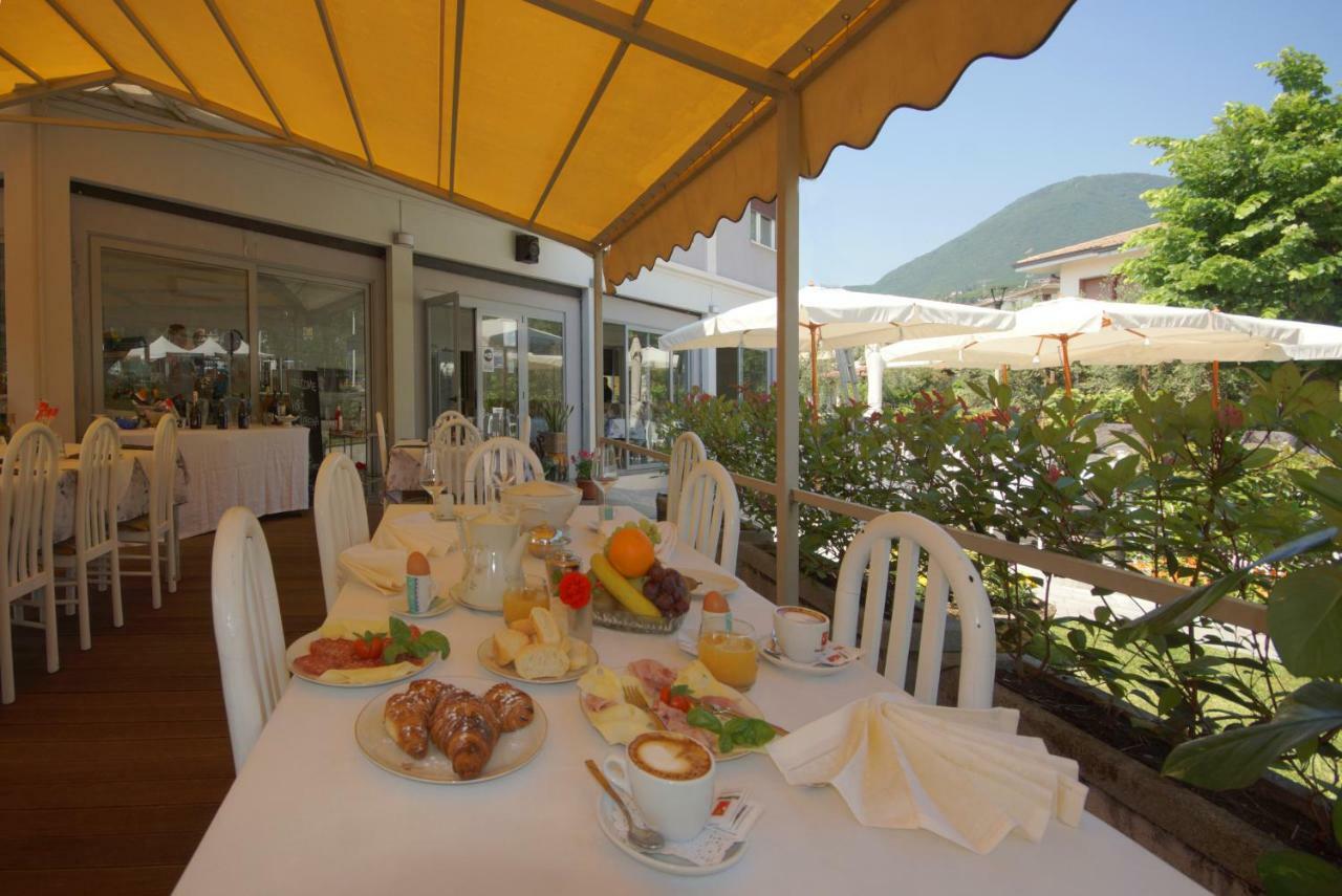 Hotel Lorena Toscolano-Maderno Esterno foto